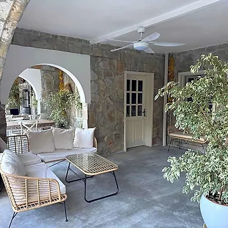 The Old Mill Hotel Lapta Отель Кирения