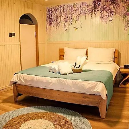 Отель The Old Mill Hotel Lapta